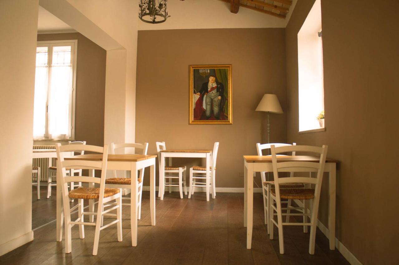 Bed and Breakfast Il Bianconiglio R&B Carraie Екстер'єр фото