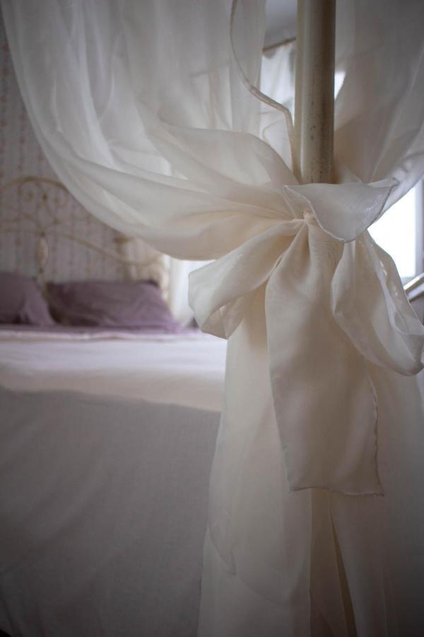 Bed and Breakfast Il Bianconiglio R&B Carraie Екстер'єр фото